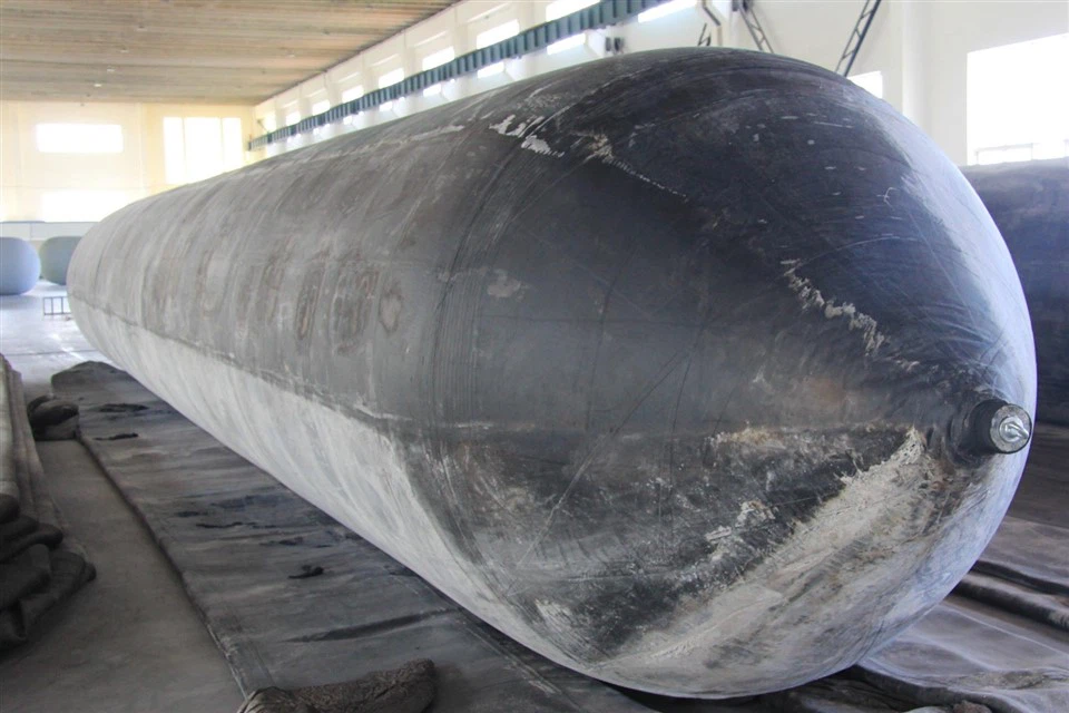 Docking Ships Deflated Pneumatic Marine Rubber Airbag