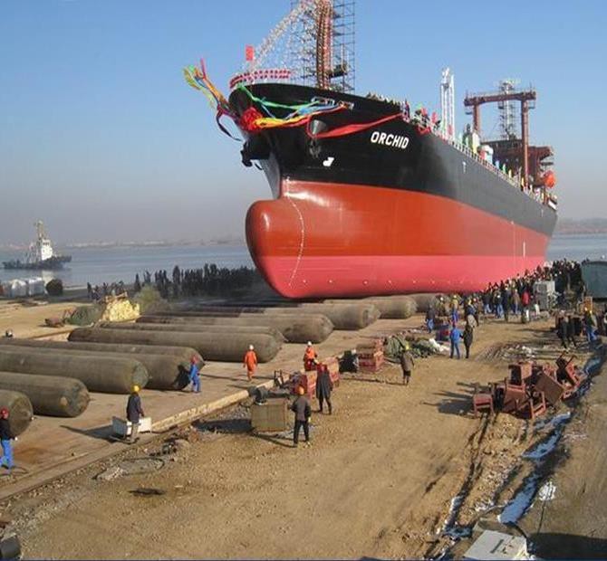 Docking Ships Deflated Pneumatic Marine Rubber Airbag